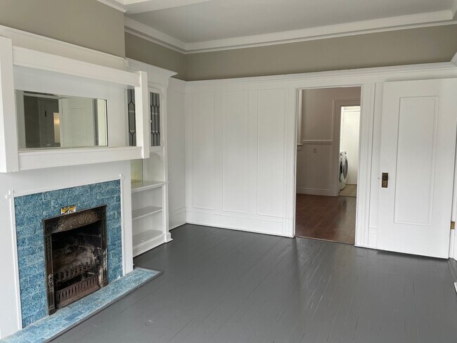 Photo - 323 FRE Unit 323