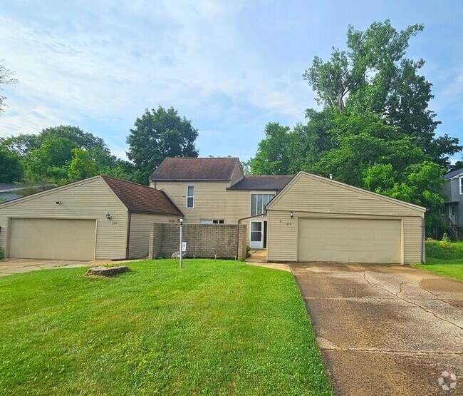 Building Photo - 557-559 Bailey Drive Unit 559 Bailey Dr Rental