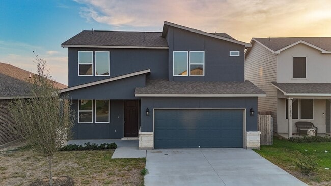 Newly constructed 4bd Home in Villas San A... - Newly constructed 4bd Home in Villas San A...