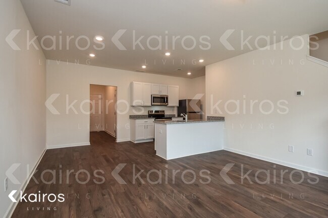 Photo - 123 Dudley Wy