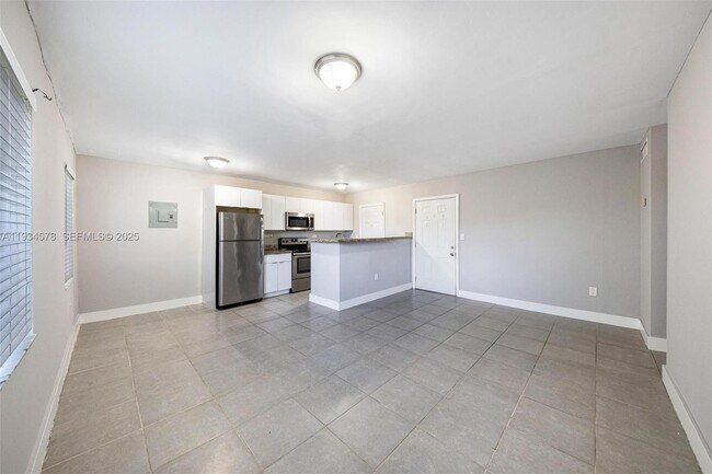 Photo - 1960 NE 161st St Unit 202