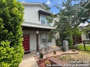Building Photo - 607 Burleson St Rental