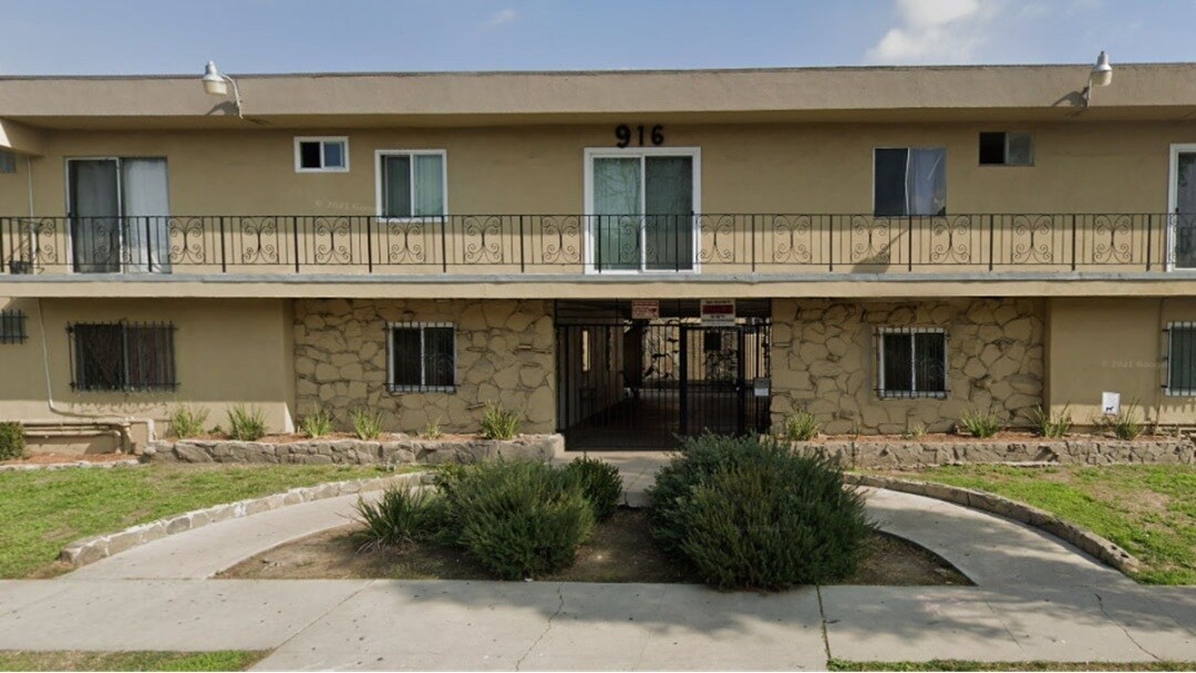 Photo - 916 S Manhattan Pl