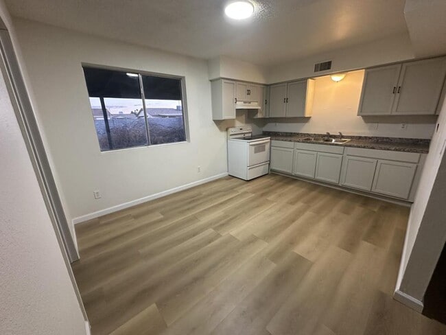 Photo - 9221 W Gary Rd
