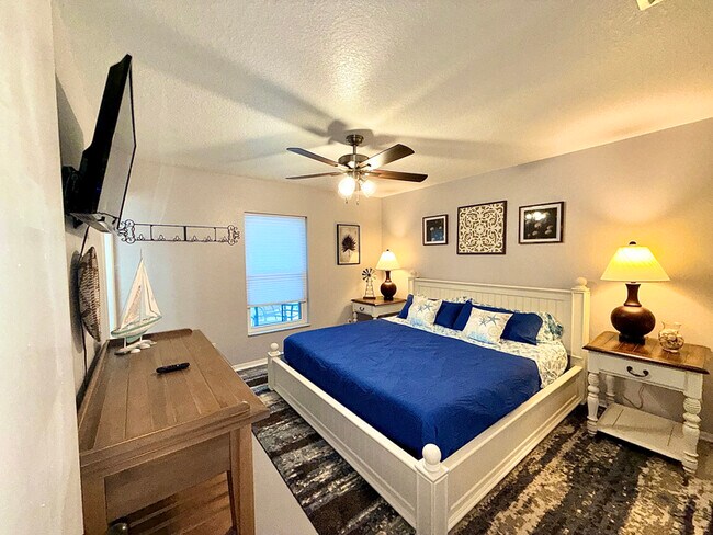 Photo - 19015 St George Dr