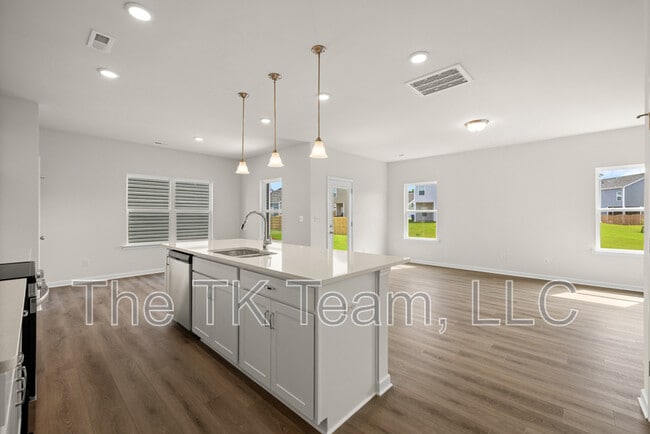 Building Photo - 1231 Langston Ln Rental