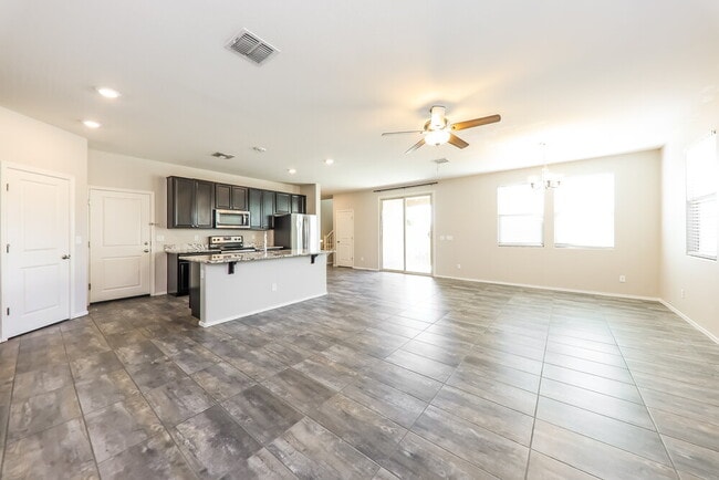 Photo - 16667 W Sierra St