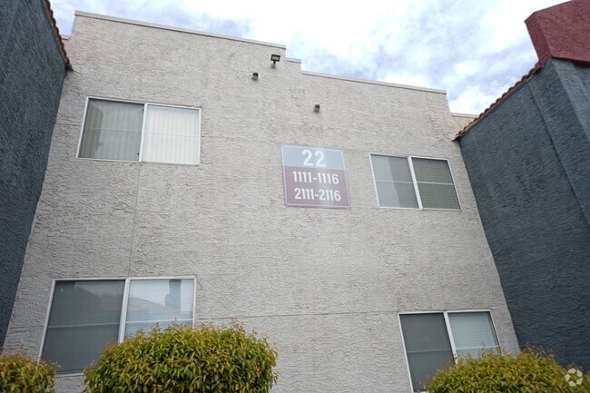 Building Photo - SHOWINGS AVAILABLE NOW Unit 1113 - Bldg #22 Rental