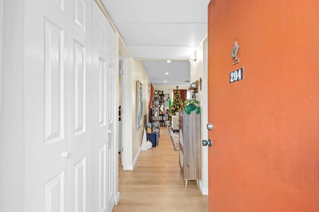 Photo - 830 SW 9th St Cir Unit 204