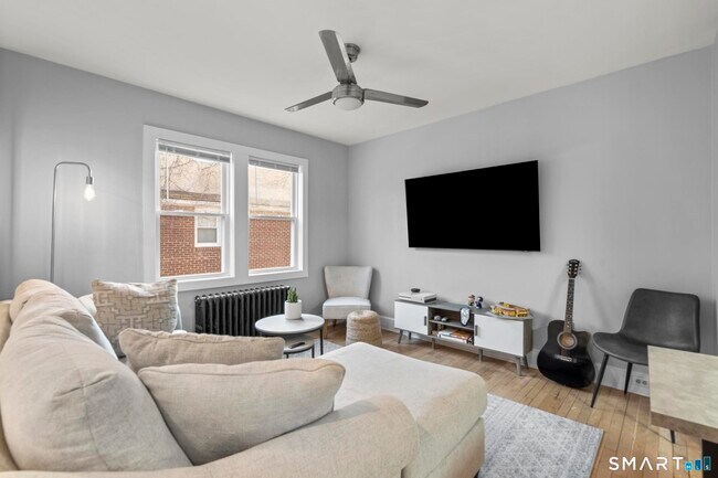 Photo - 7 Willowbrook Pl