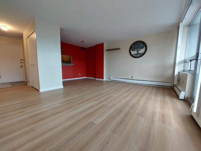 Photo - 11811 Lake Ave Unidad 403