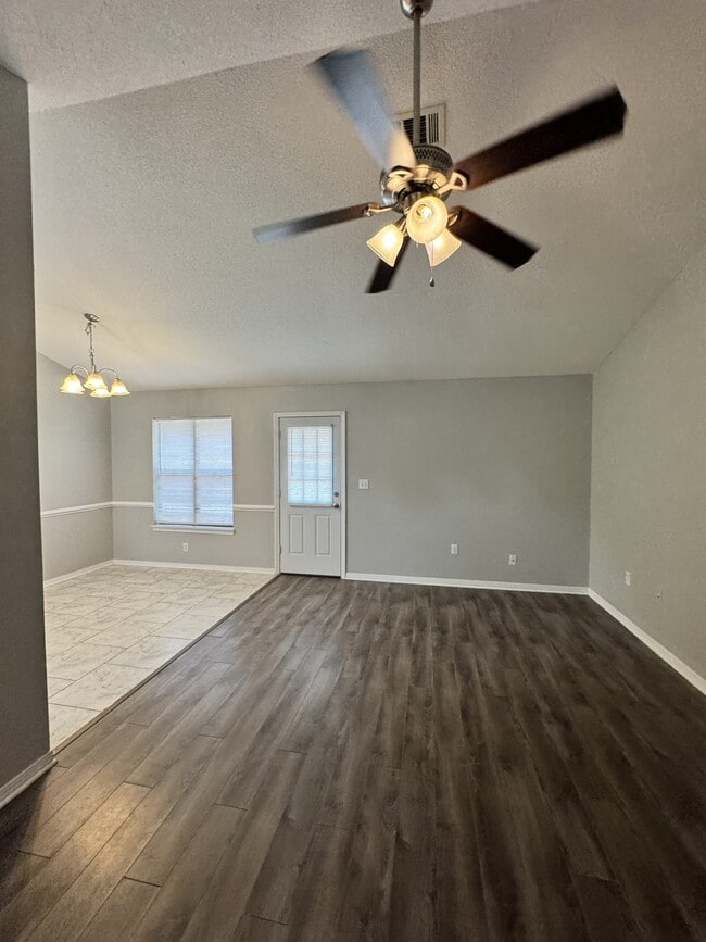 Photo - 129 Oak Terrace Dr