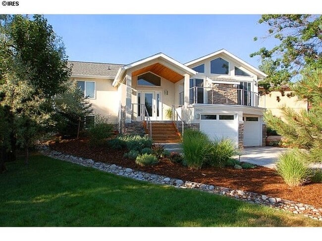 Building Photo - 5 Bed 4 Bath South Boulder Home Backs to Open Space W/Mountain Views!