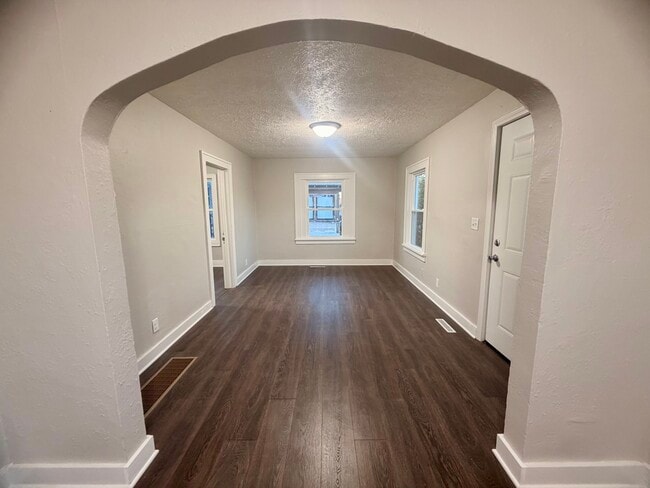 Photo - 1226 Shakespeare Ave