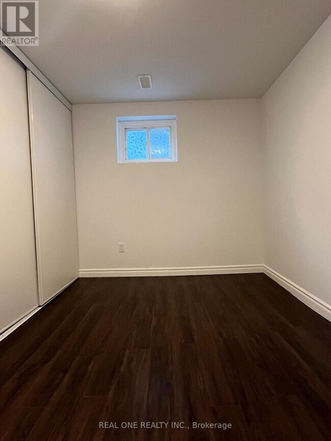 Photo - 104 Mentor Blvd