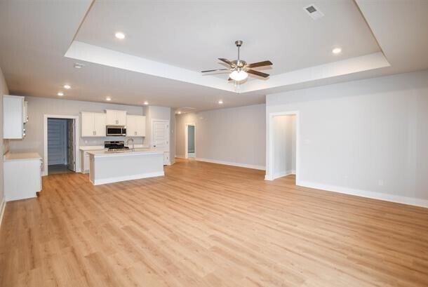 Photo - 12617 Whitcomb Cir