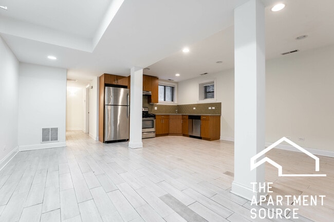 Photo - 3709 N Wilton Ave