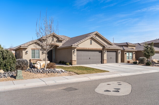 Photo - 559 S Ascend Dr