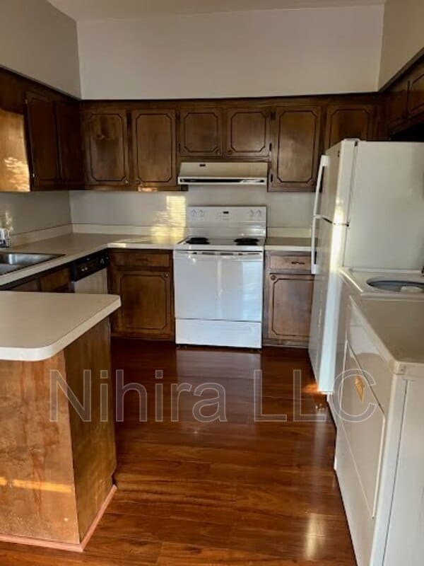 Photo - 310 W Broad St Unidad B