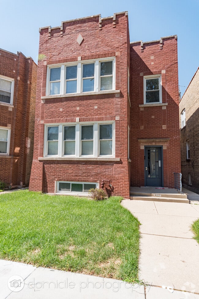 Building Photo - 4906 N Marmora Ave Rental