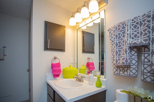 1BR, 1BA - 713SF - A5 Model