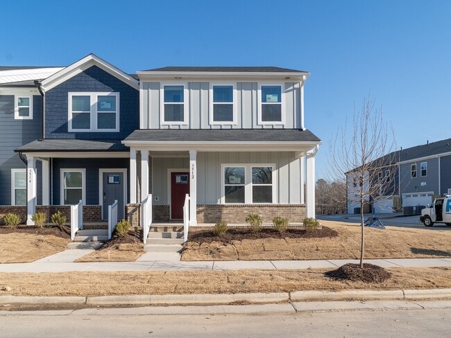 Building Photo - 3512 Rosebush Dr