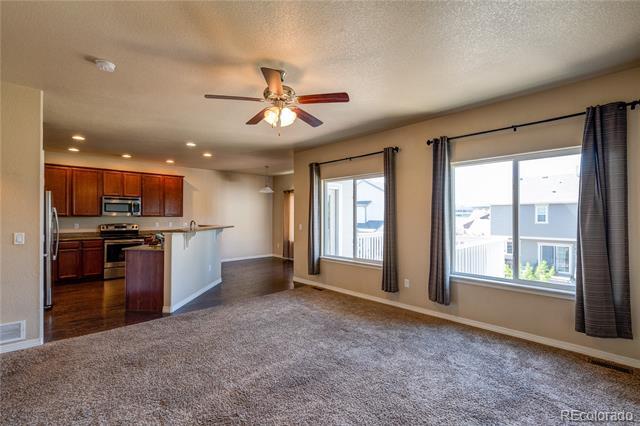 Photo - 957 Salmon Pond Way