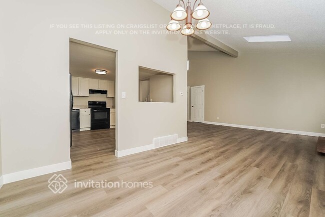 Photo - 1278 E 97th Pl House