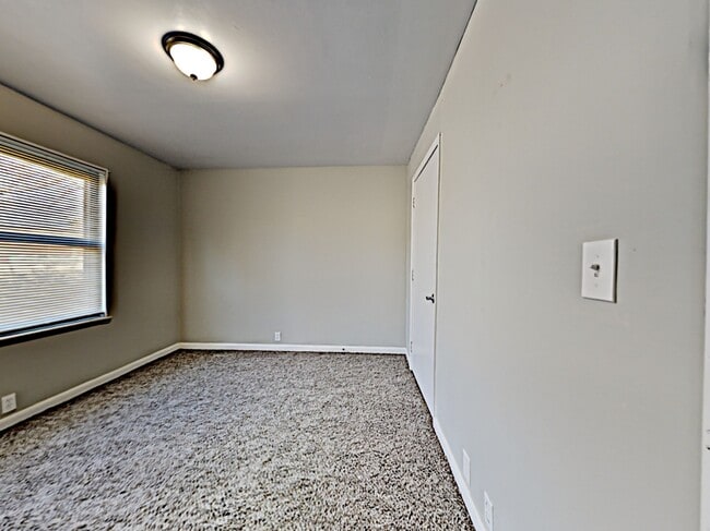 Photo - Maple Valley Apartments