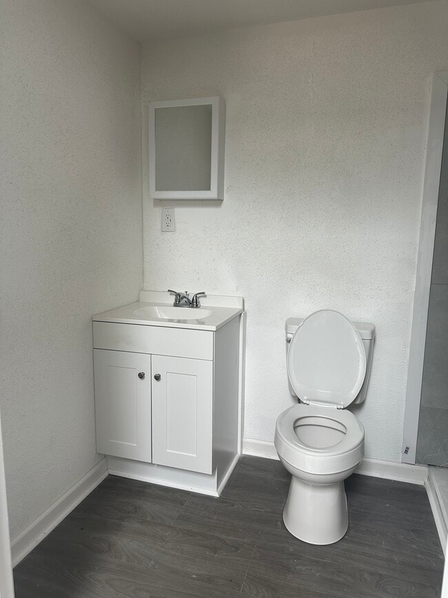 Photo - 504 Spellman St