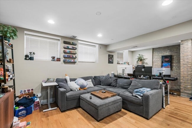 Photo - 1217 W Sunnyside Ave