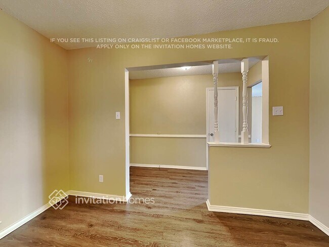 Photo - 150 Valleyglen Dr