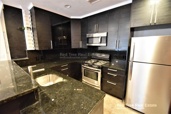 Photo - 1616 Beacon St Apartments