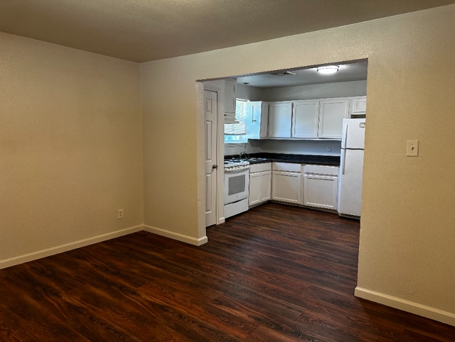 Photo - 507 Dunbar Ave