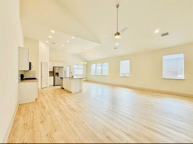 Photo - 18321 Anicio Gallo Dr