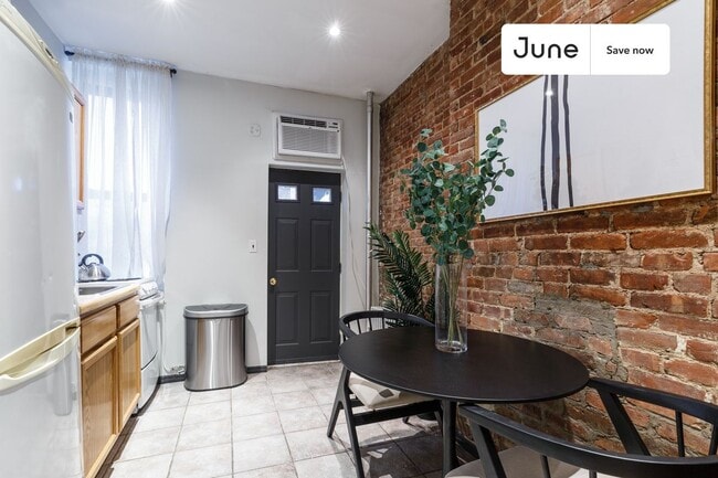 Photo - 1626 Second Avenue Unit 1S