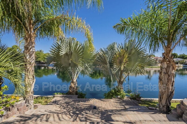 Photo - 3761 S Hawthorn Dr