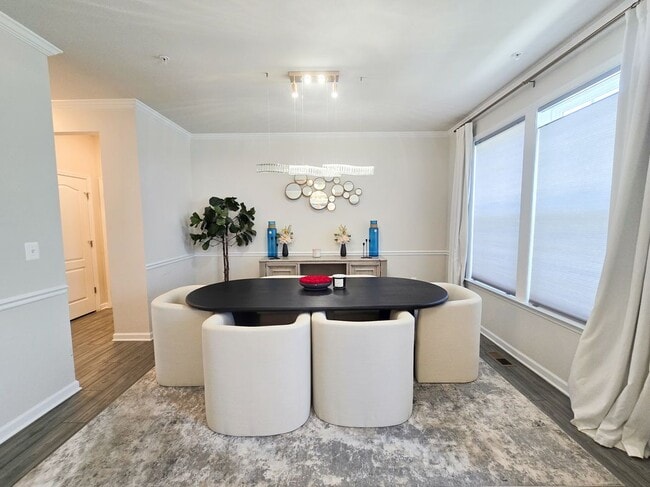 Photo - 10909 Meridian Hill Way