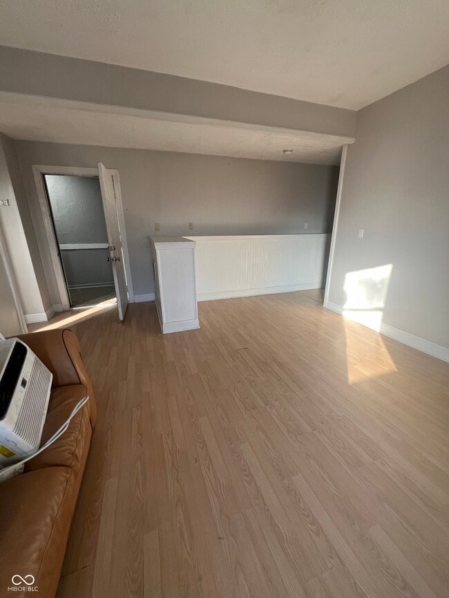 Building Photo - 208 S Main St Rental