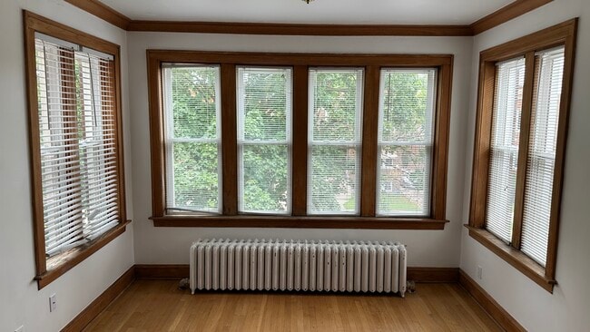 Photo - Gunderson #2 Unit 2, 2 Fl