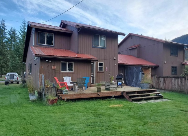 8496 Thunder Mountain Rd