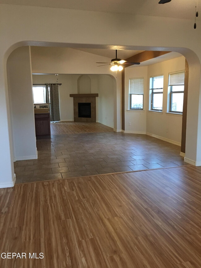 Photo - 14345 Apache Point Dr