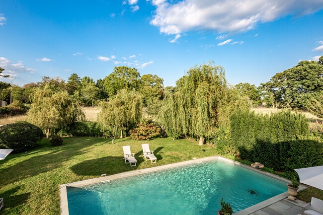 Photo - 900 Springs Fireplace Rd