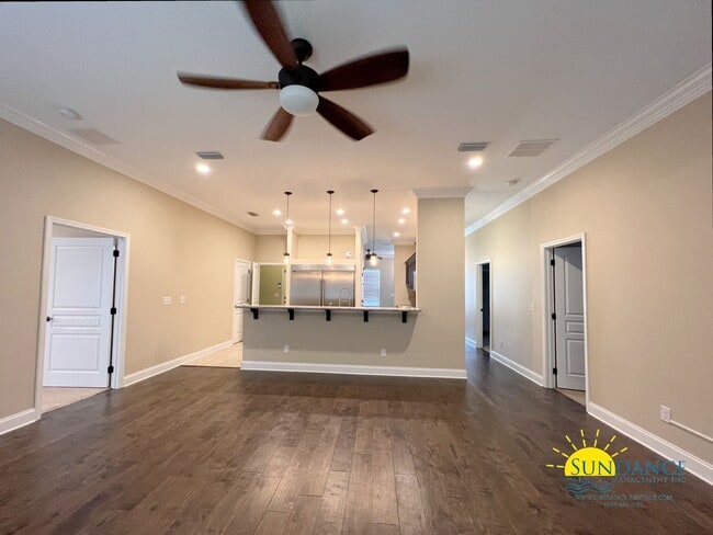 Photo - Gorgeous 4 Bedroom Home in FWB!