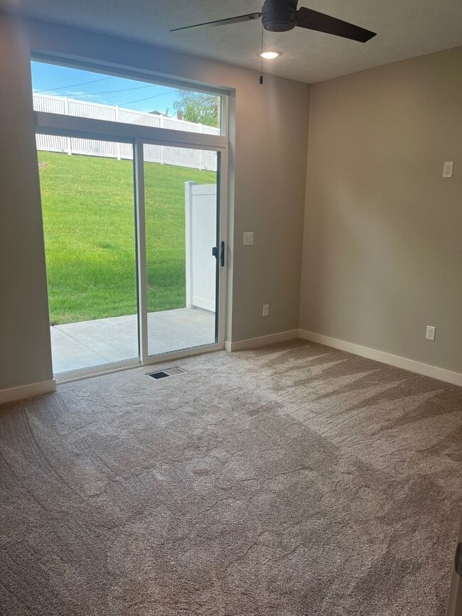 Photo - Luxury Living In Midtown - 3bed 2.5bath Townhome