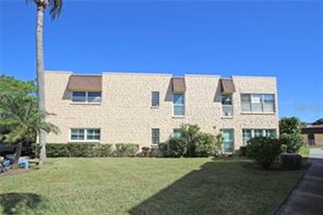 Building Photo - 221 Cedarwood Cir Unit 221 Rental