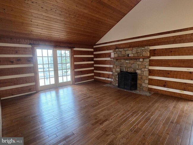 Photo - 8022 Dulins Ford Rd