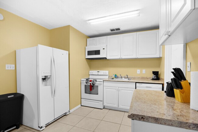 Photo - 1700 SW 16th Ct Unit ID1359109P