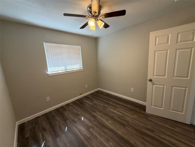 Photo - 14830 Hiram Clarke Rd