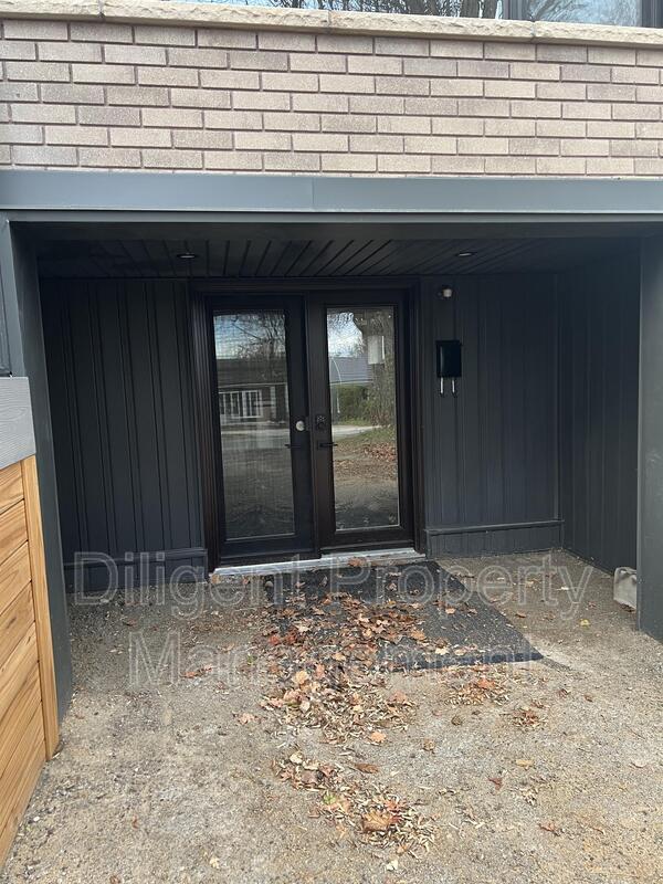 Photo - 438 Bellevue St